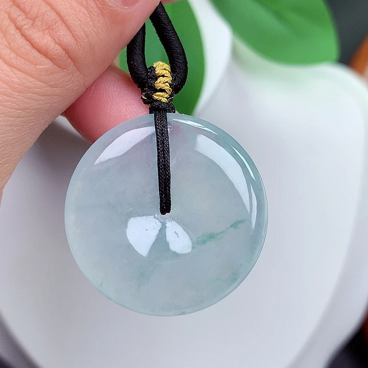 颈饰未镶嵌翡翠平安扣 30.7x5.7mm