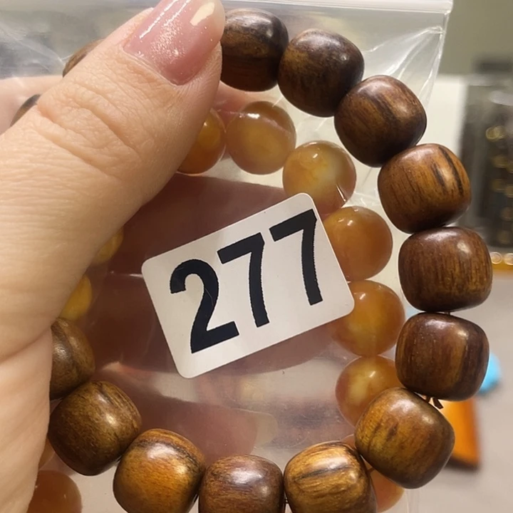 微凹黄檀（南美大红酸枝）