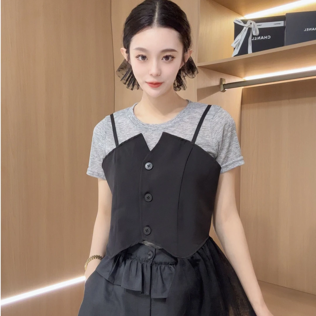 8033欧货小众设计感拼纱马甲+半袖两件套