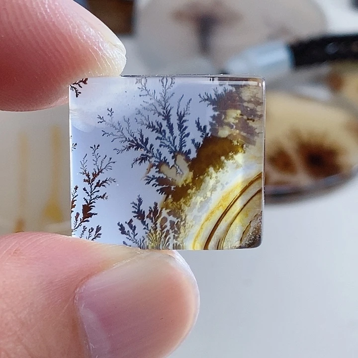 未镶嵌奇石玛瑙/玉髓东***郎