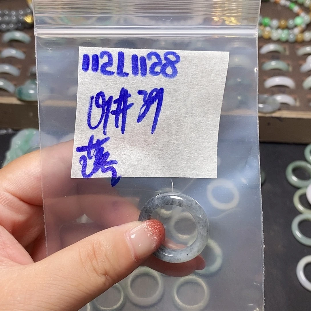 未镶嵌定制翡翠落