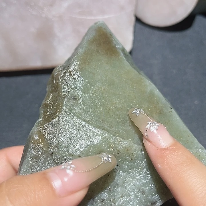 和田玉（糖玉）未镶嵌珠宝奇石