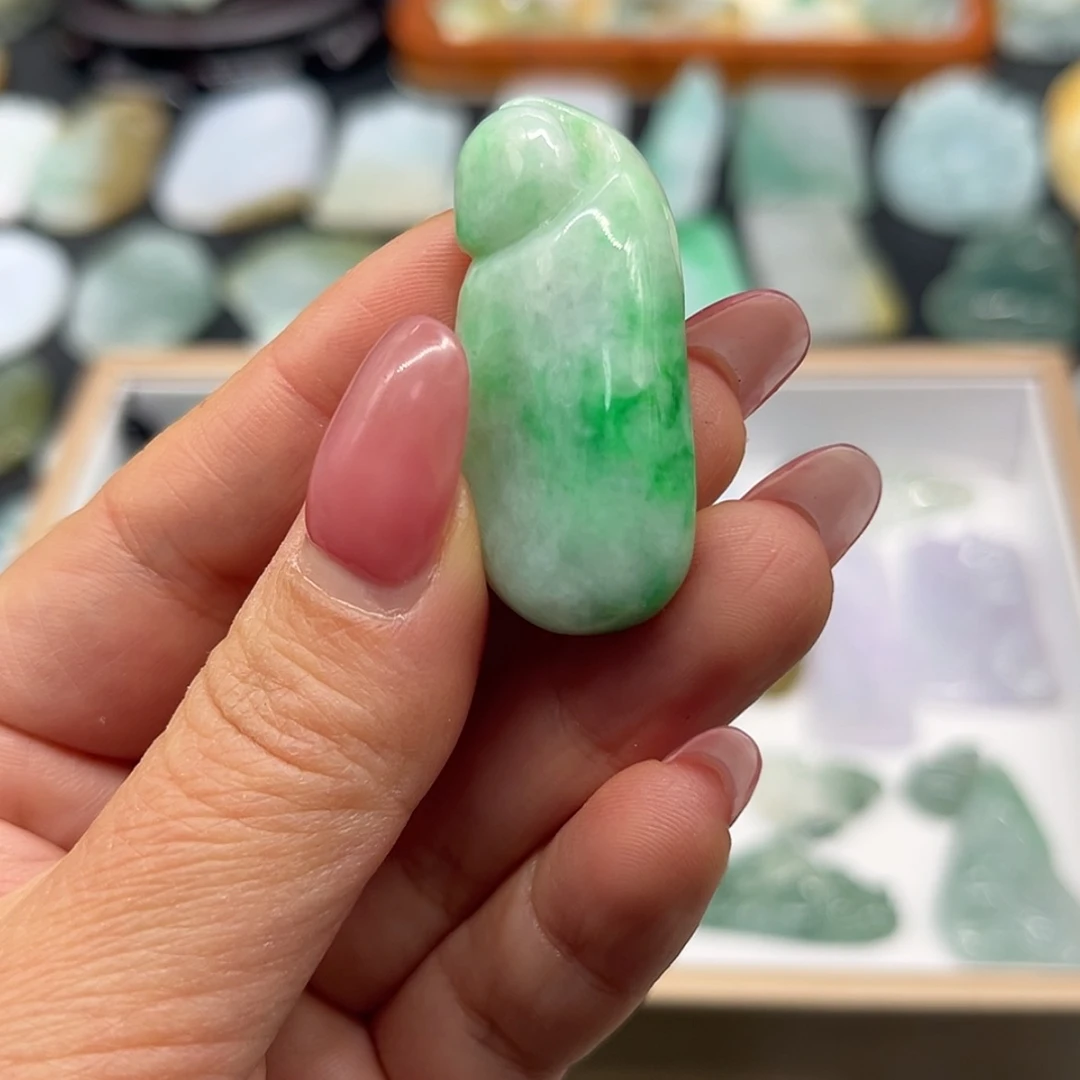 【闪购商品】翡翠颈饰未镶嵌福瓜