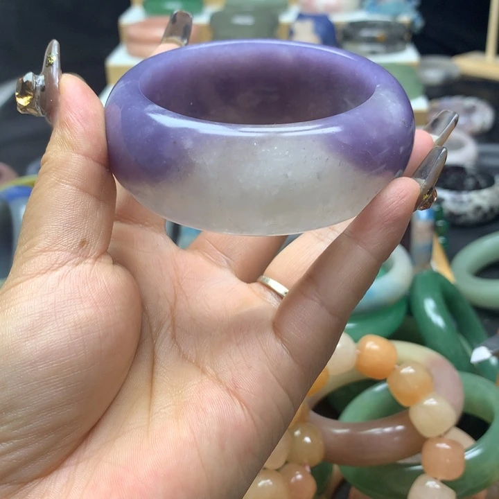 未镶嵌手镯石英质玉琉*