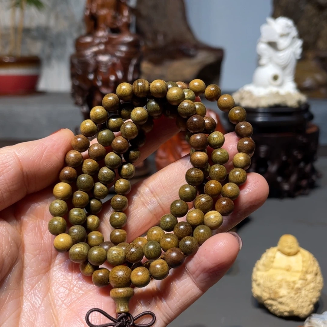 @***辉维腊木（绿檀）珠子工艺品