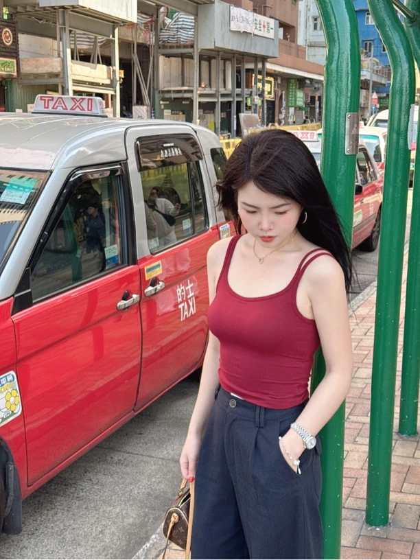 ODUOER双肩带一体固定杯吊带背心女酒红色内搭裹胸小个子