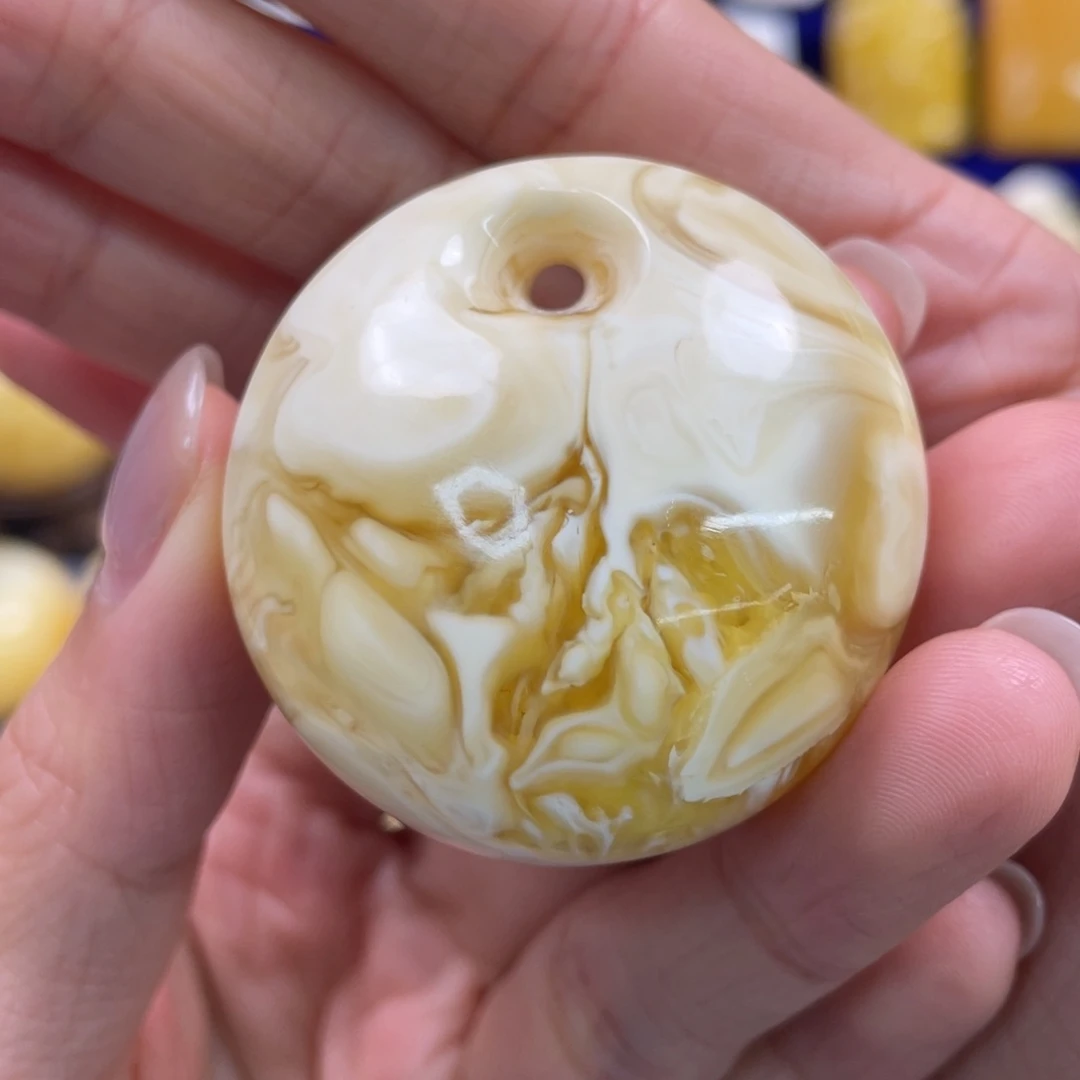 蜜蜡裸石未镶嵌琥珀蜜蜡公主扣