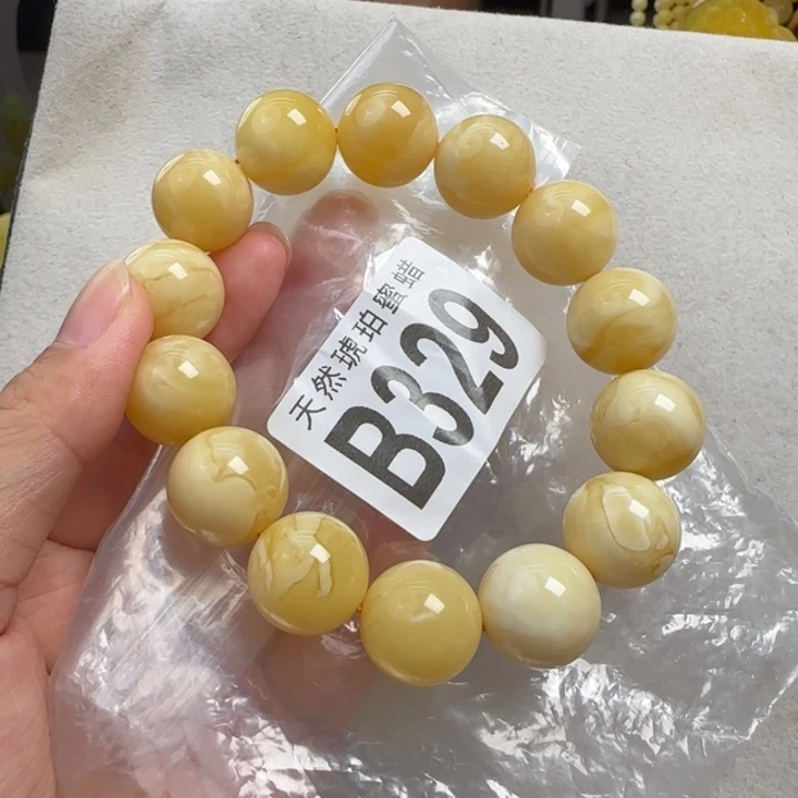 蜜蜡未镶嵌珠宝奇石16