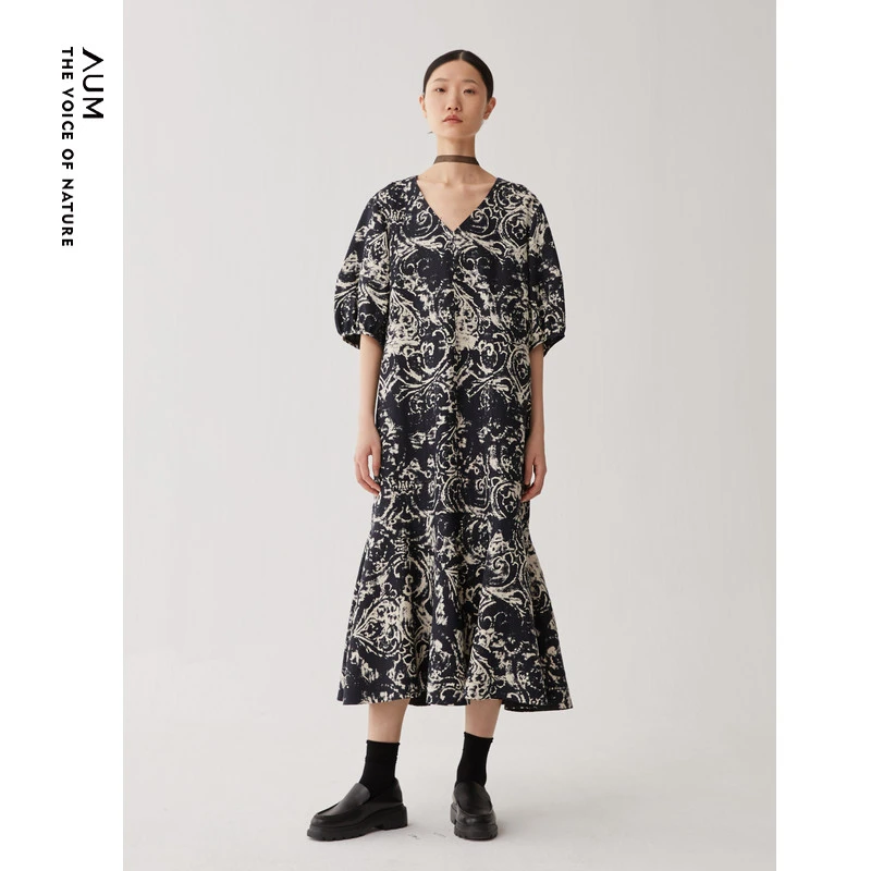 【fafa裙】AUM/噢姆【午夜巴黎 】收腰复古法式通勤连衣裙MADE30066