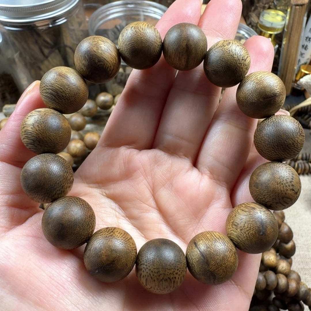 沉香碎屑沉香奇楠透顶绿高油脂单圈19.3g