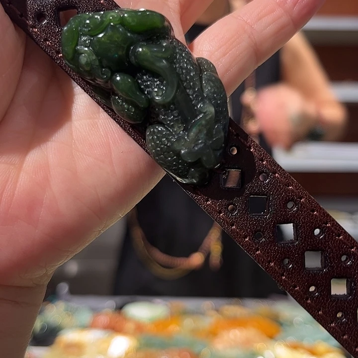 岫玉未镶嵌毛衣链
