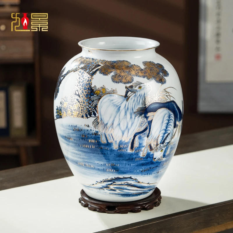 描金青花瓷三阳开泰高档摆件新中式客厅玄关装饰品景德镇陶瓷花瓶