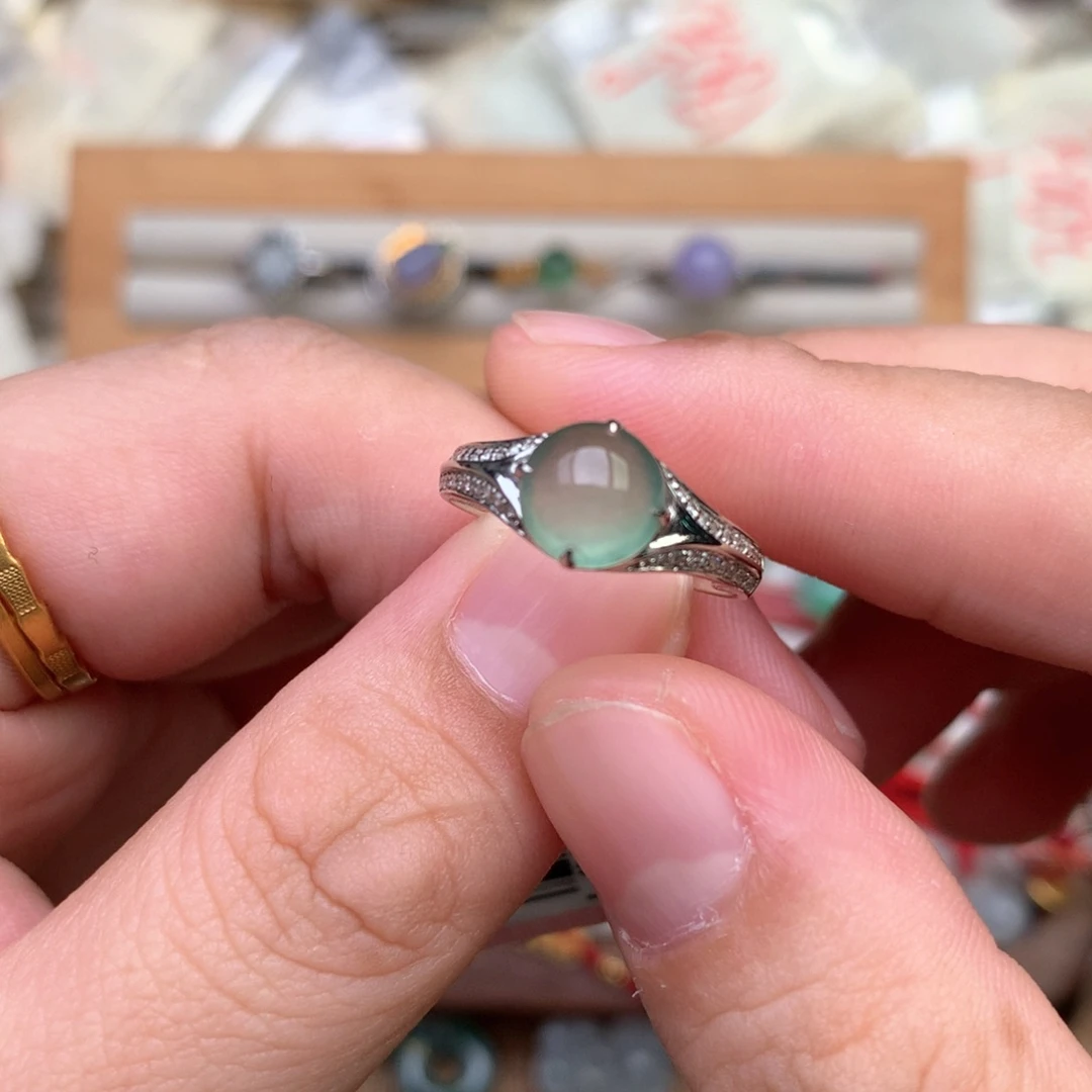 【闪购商品】18K金镶嵌挂件翡翠一