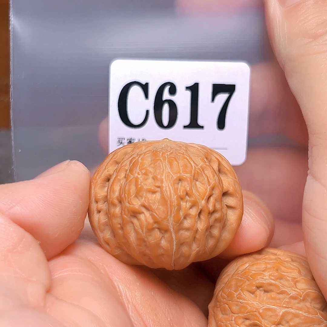 文玩核桃吊坠铁锤