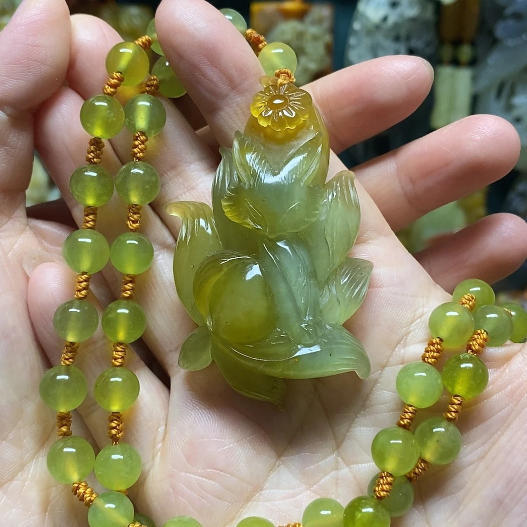 岫玉未镶嵌吊坠(赠链)