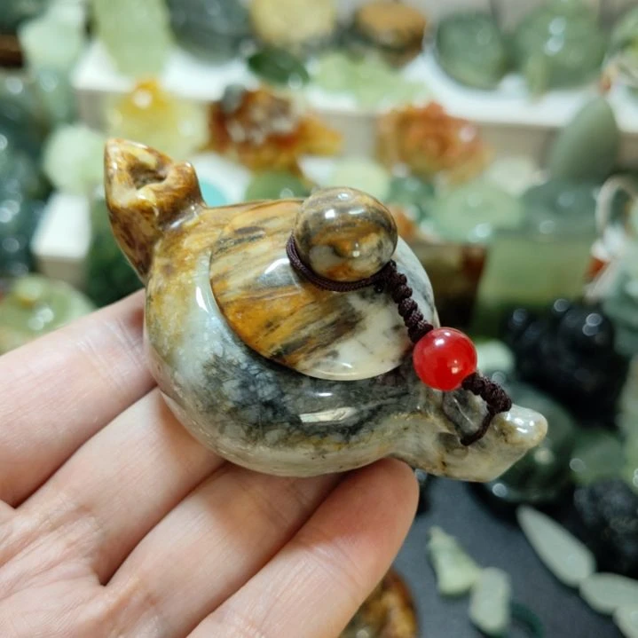 岫玉把把胡未镶嵌