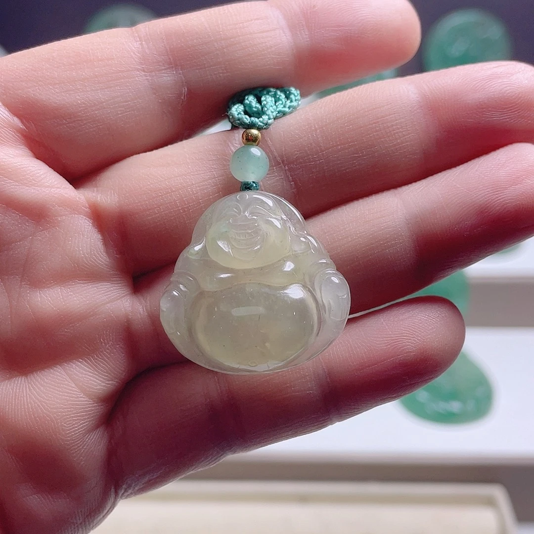 石英质玉未镶嵌颈饰