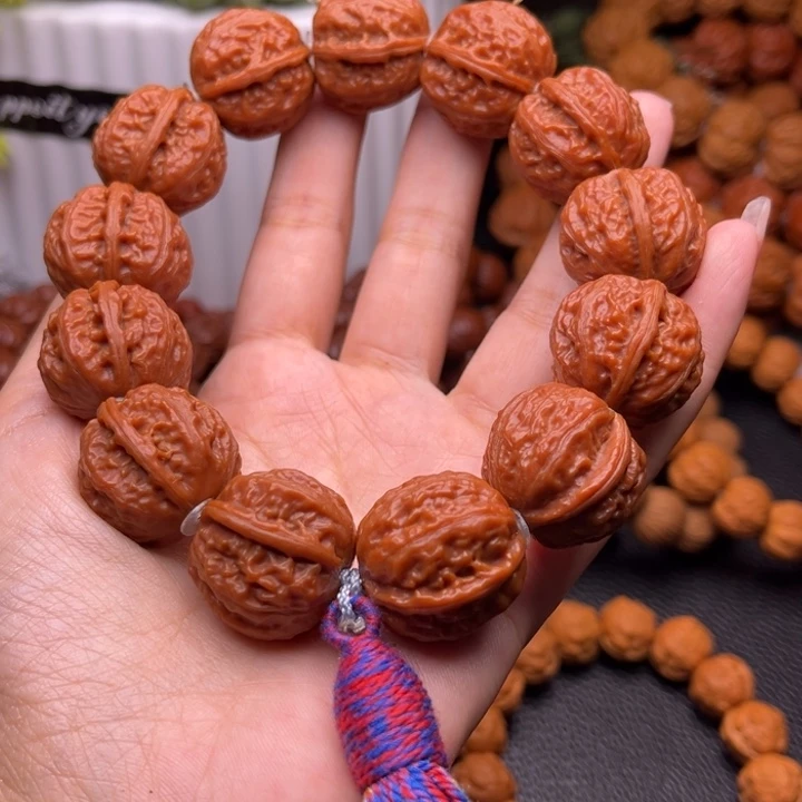 猴头核桃吊坠秋子