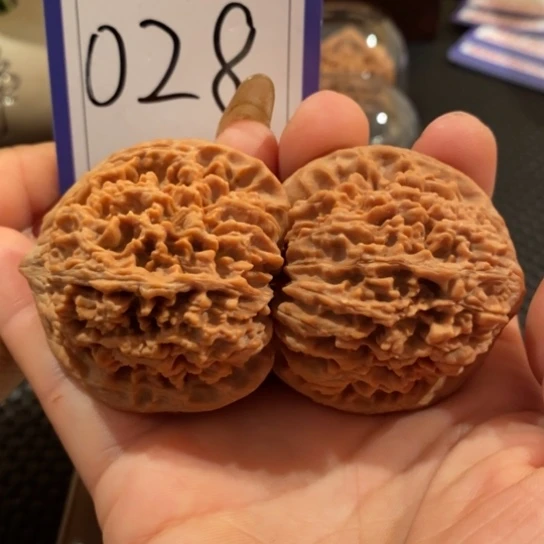 吊坠文玩核桃028全品满天星47