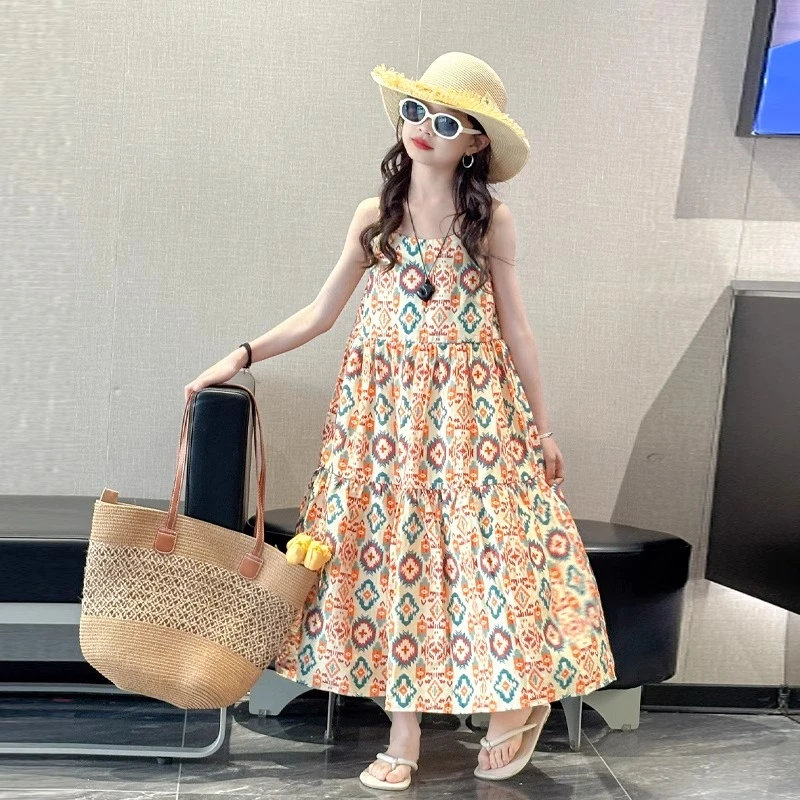 女童超好看连衣裙夏季2025新款女大童波西米亚裙子夏装吊带沙滩裙