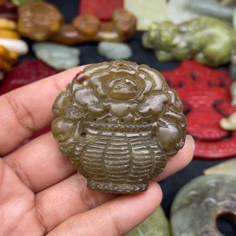 蛇纹石玉颈饰未镶嵌59