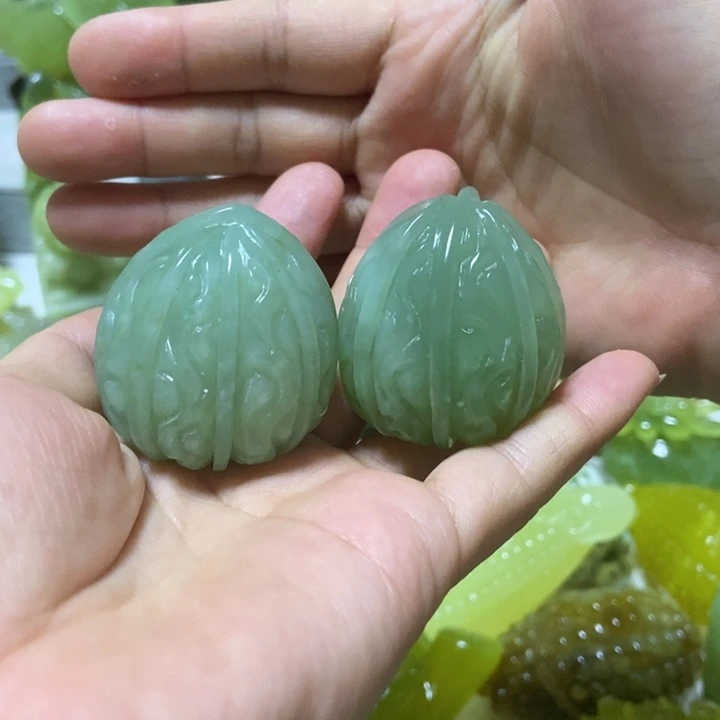 【闪购商品】未镶嵌蛇纹石玉把件