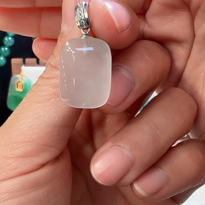 石英质玉银S925镀金镶嵌颈饰