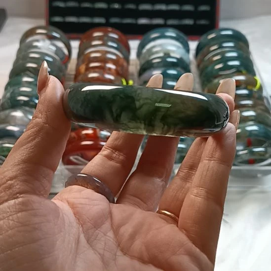 玛瑙/玉髓未镶嵌手镯