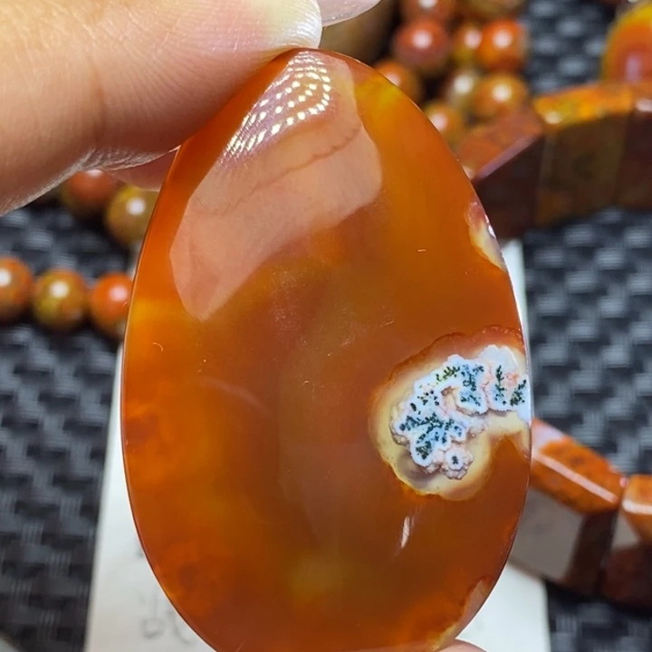 玛瑙/玉髓颈饰未镶嵌少*