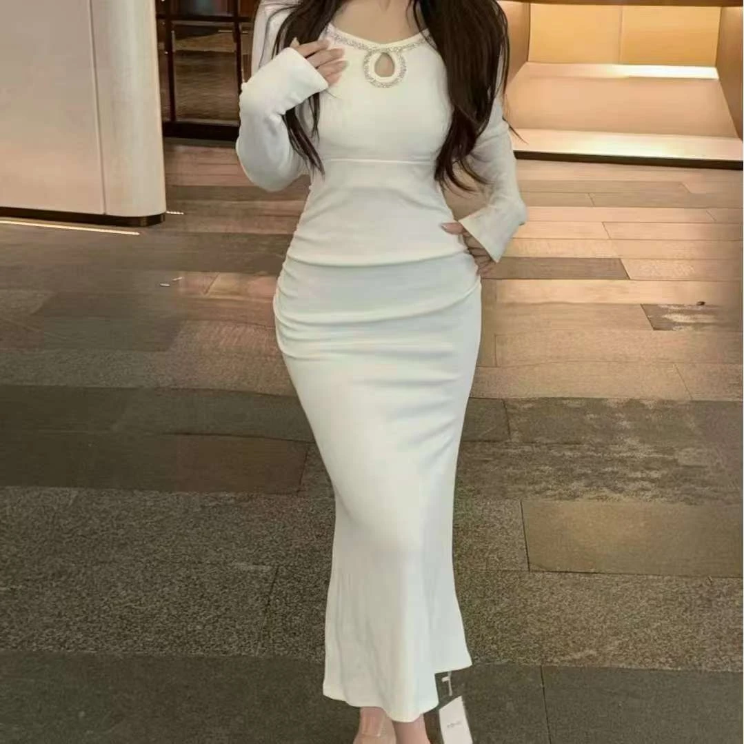 [春歌]洋气连衣裙女秋冬百搭带腰链裙子领口带钻高级感百搭连衣裙