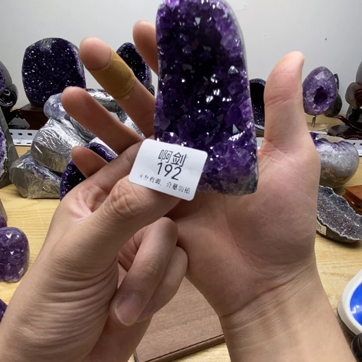 未镶嵌紫晶大型摆件（非配饰）