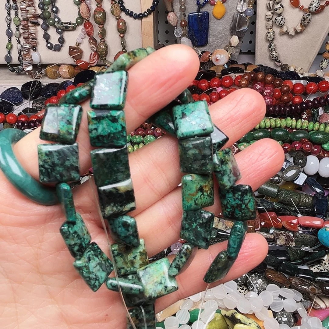 玖***奥玛瑙/玉髓未镶嵌珠宝半成品非洲松