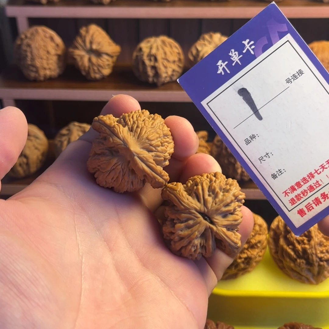 吊坠文玩核桃40虎头王