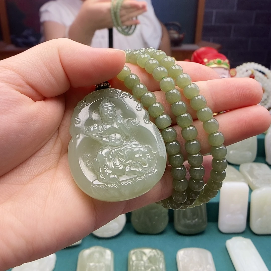 爱***叔颈饰未镶嵌和田玉