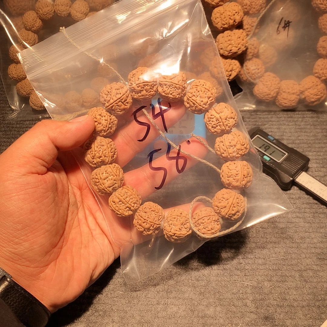 金刚菩提手串锦****铁54。