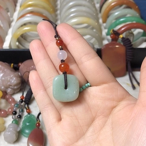 石英质玉未镶嵌手链