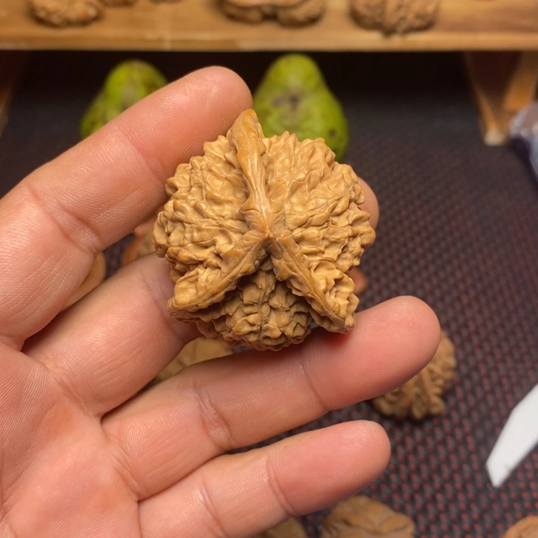 明***天把件文玩核桃文玩