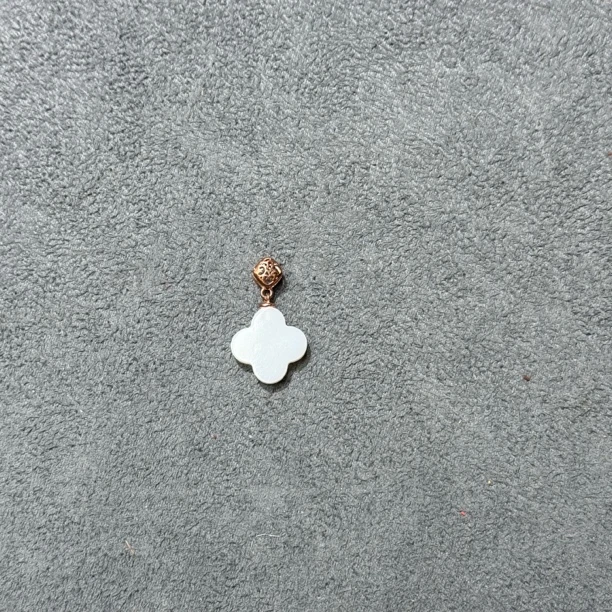 和田玉四叶草吊坠不带链14mm-1945