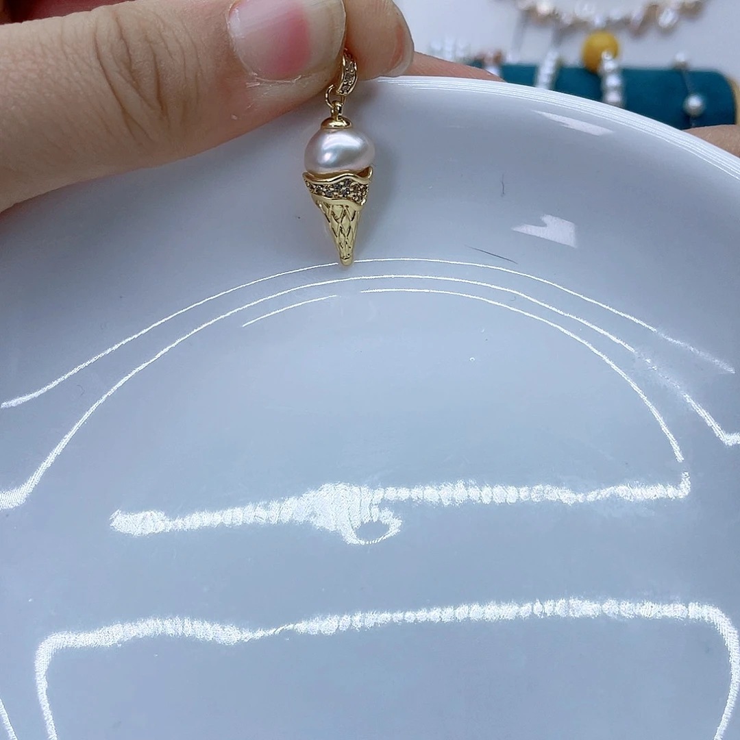 颈饰钛钢淡水珍珠