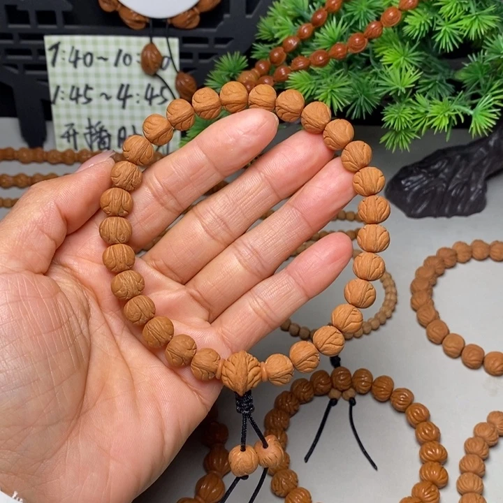 手串桃核玉龙脊手持