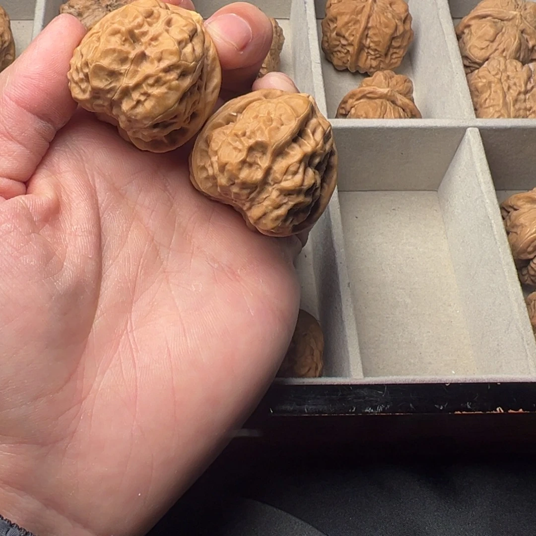 石***头吊坠文玩核桃蛤蟆头文玩核桃有黄得修