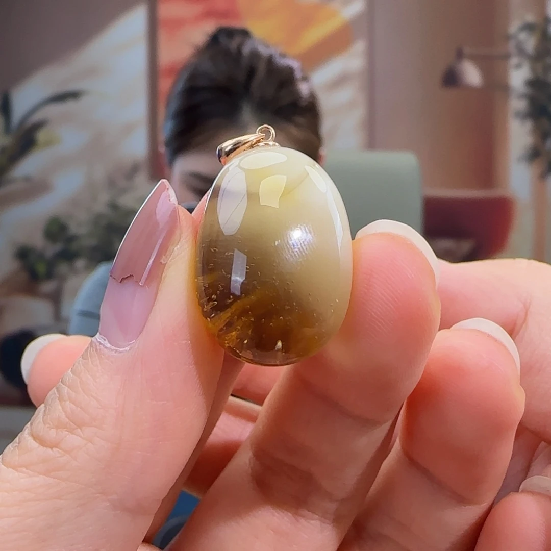 蜜蜡18K金镶嵌吊坠(不含链)