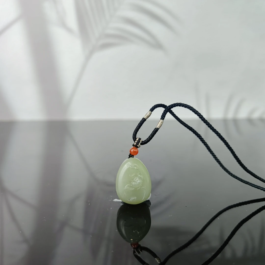 F和田玉吊坠2258