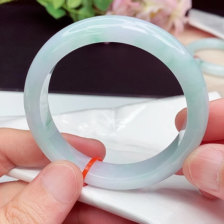 翡翠手镯未镶嵌h****?57.2圈