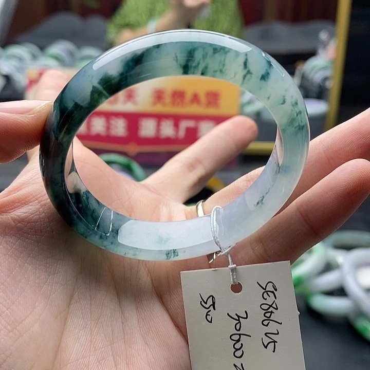 翡翠手镯未镶嵌55贵妃