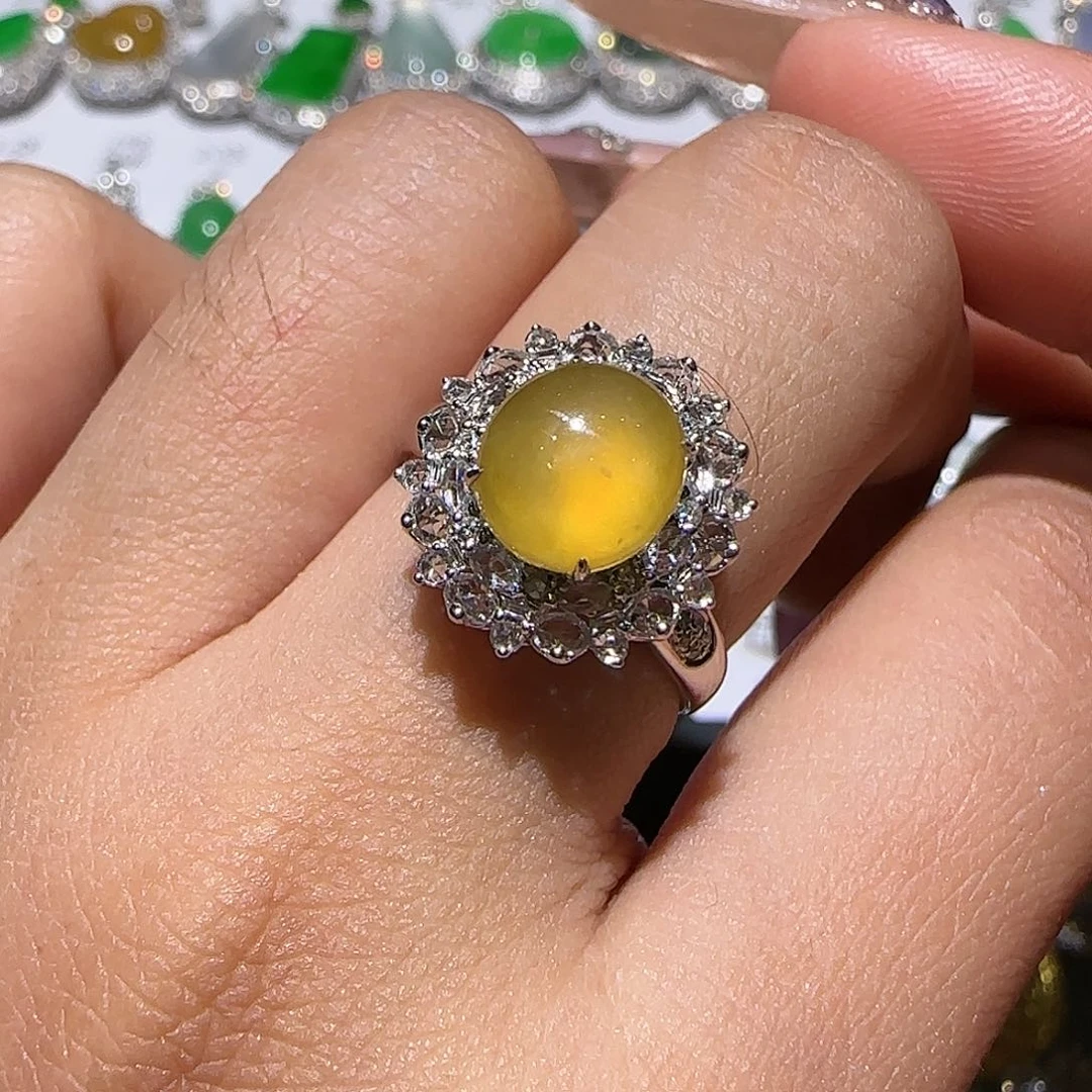 【闪购商品】18K金镶嵌戒指翡翠天然