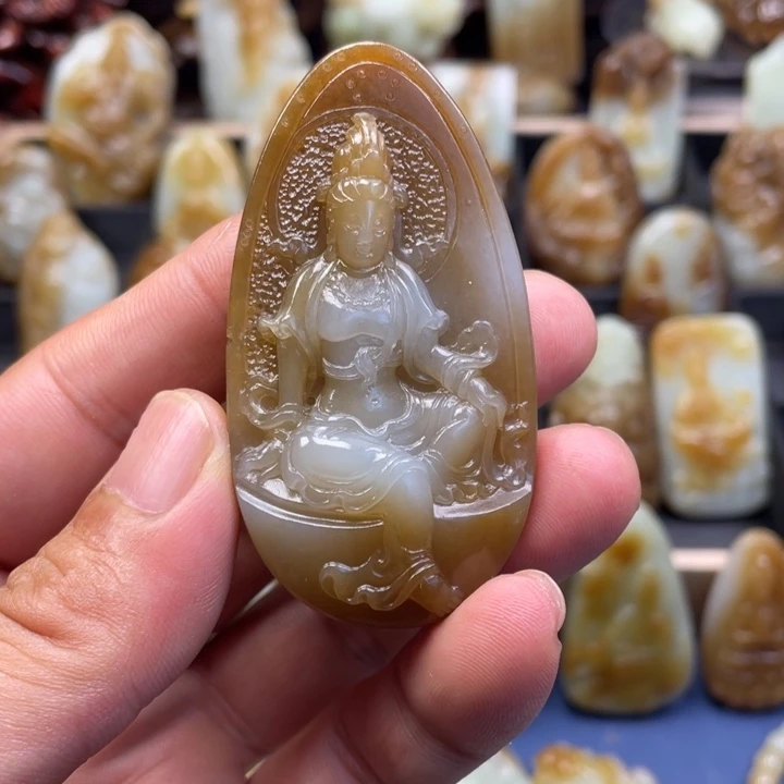 颈饰未镶嵌和田玉