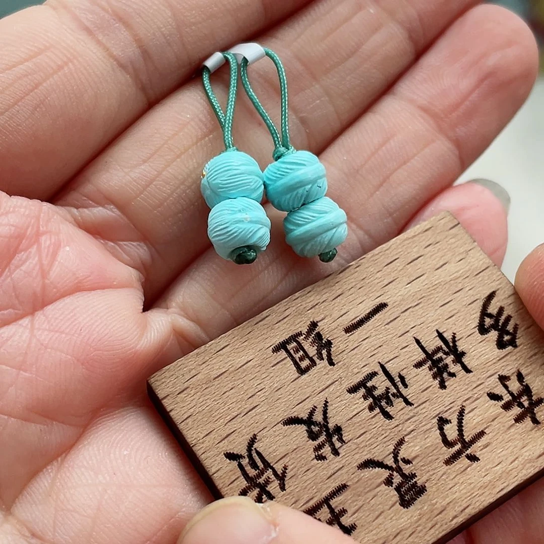 绿松石颈饰未镶嵌