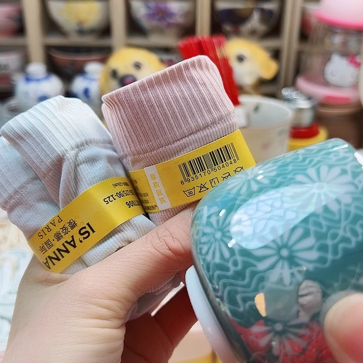 155898984575688899989