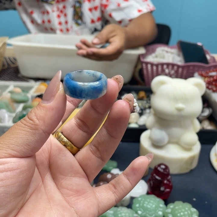 石英质玉手镯合金枝*